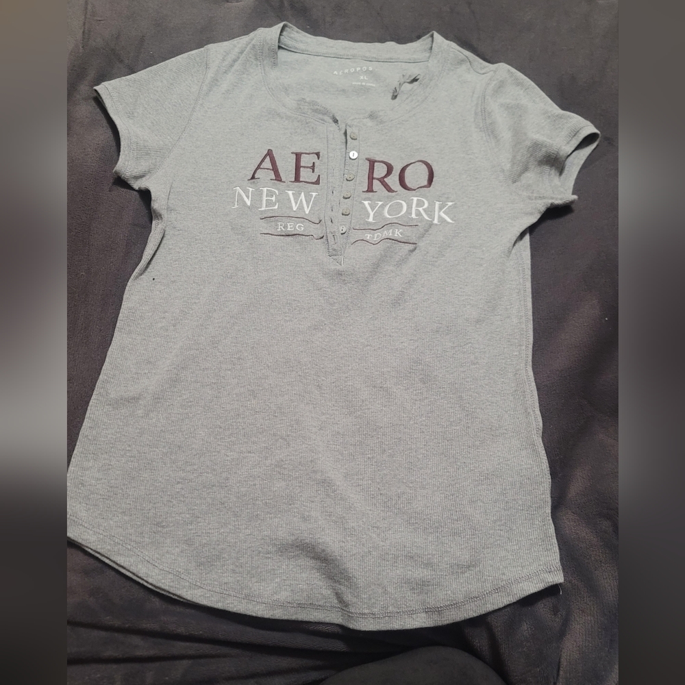Aeropostle Junior button tee